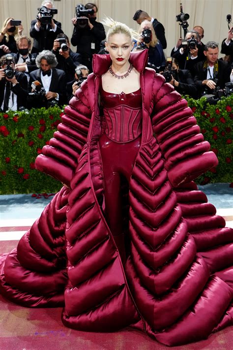 gigi hadid versace suit|met gala 2022 Gigi Hadid.